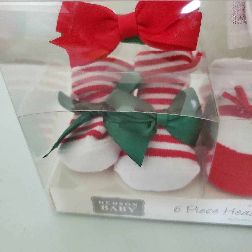 Hudson Baby 6 Piece Bow Headbands & Sock Gift Set